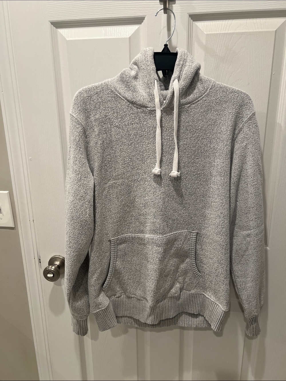 Men's Gray Pullover Hoodie Sweatshirt